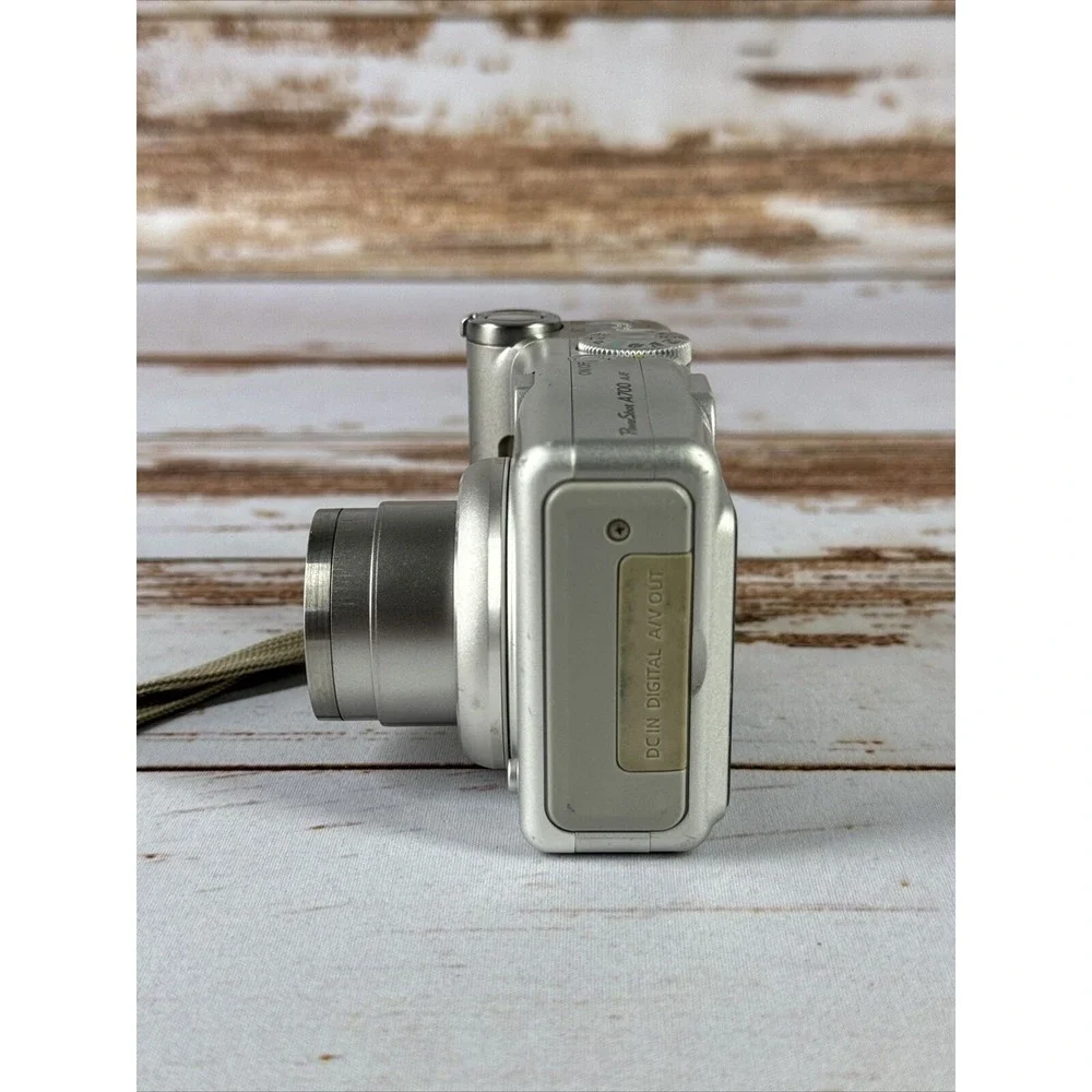 Canon PowerShot A700 6.0MP Digital Camera Silver FOR PARTS Lens Shutter Issue